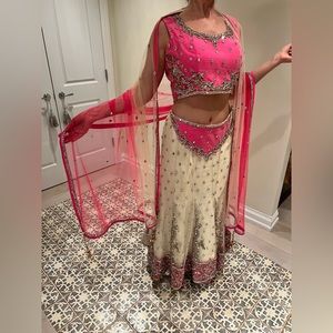 Gorgeous Indian wedding dress